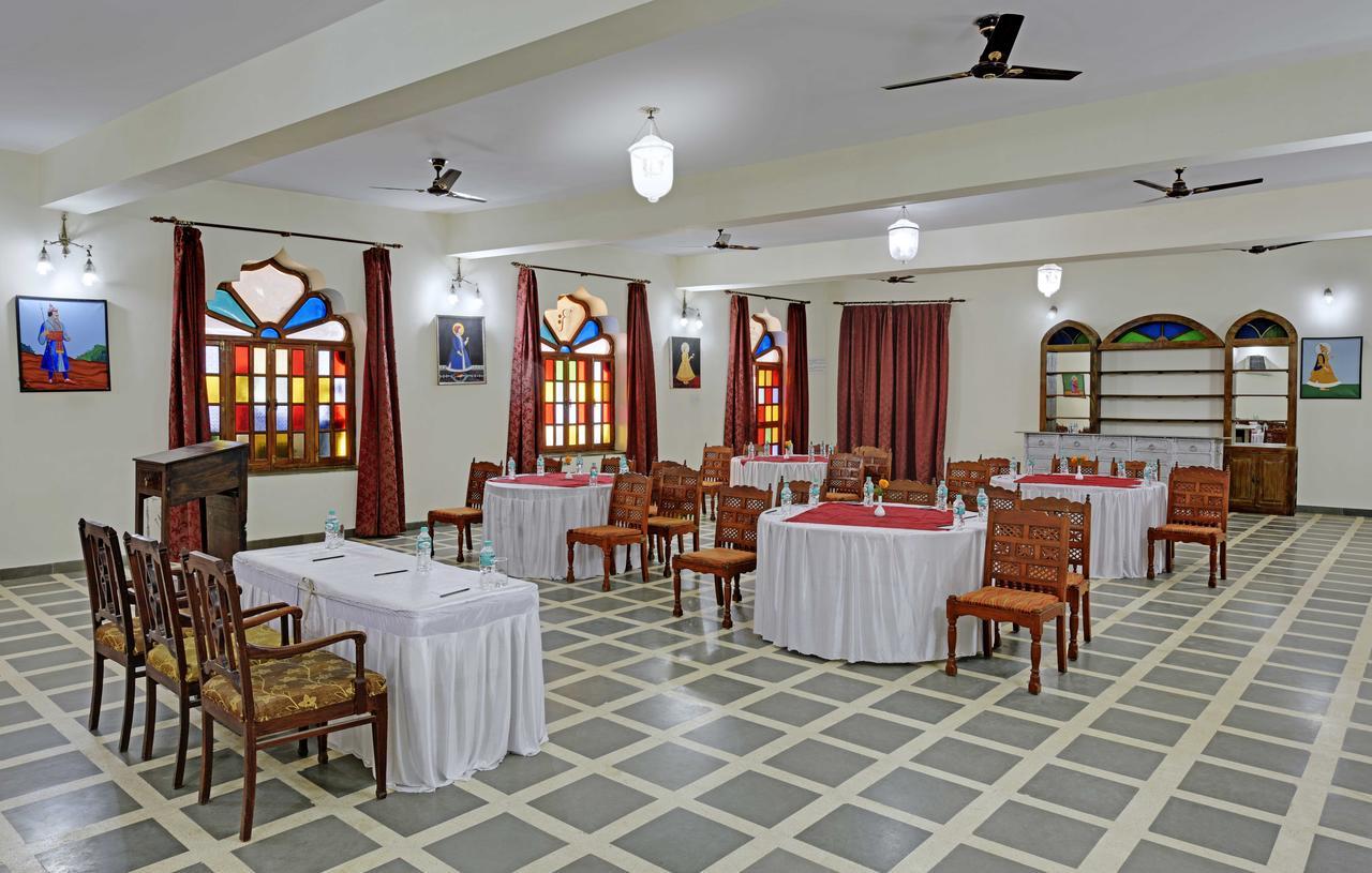 Regenta Resort Pushkar Fort Kültér fotó
