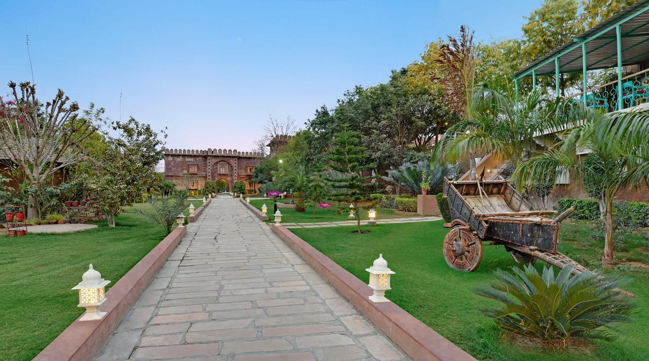 Regenta Resort Pushkar Fort Kültér fotó